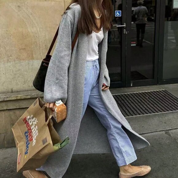 Grey Casual Women's V-Neck Buttonless Super Loose Long-Sleeved Knitted Cardigan - Picture 7 of 8